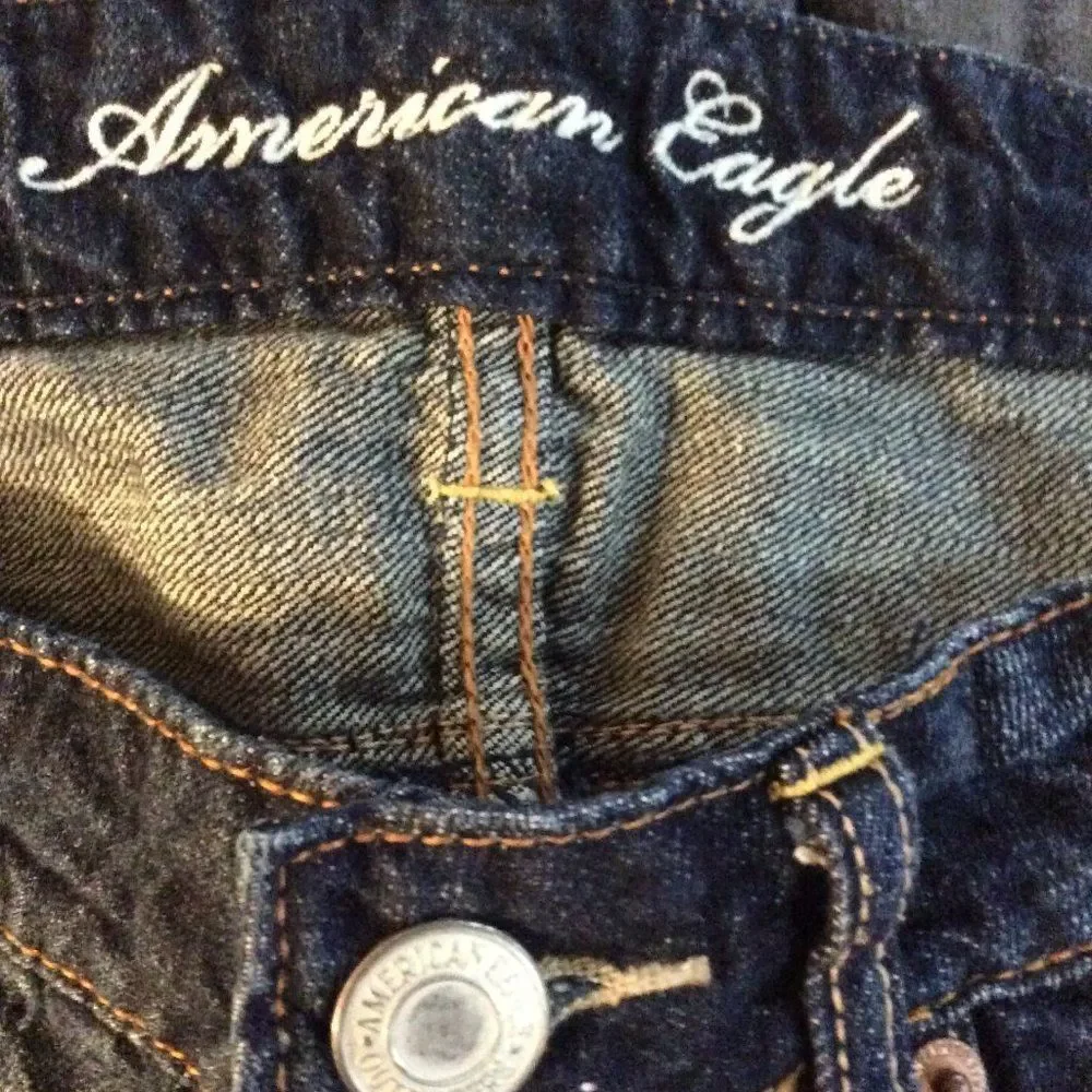 American Eagle distressed cut off jean shorts size 4 womens